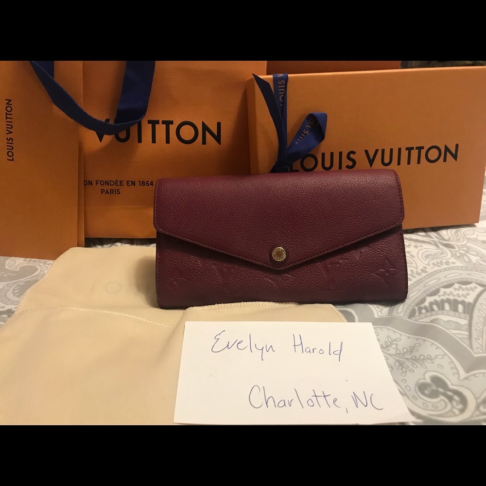 Louis Vuitton Sarah wallet